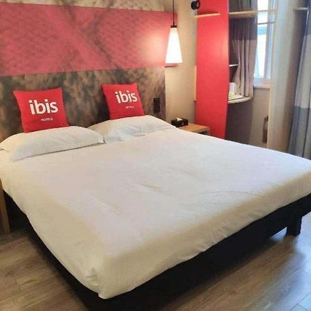 Ibis Shenyang North Station Exterior foto