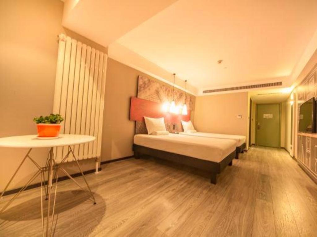 Ibis Shenyang North Station Exterior foto