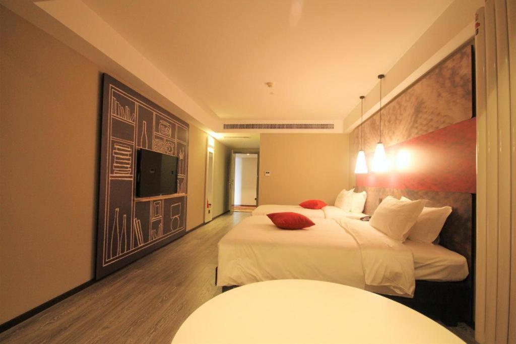 Ibis Shenyang North Station Exterior foto