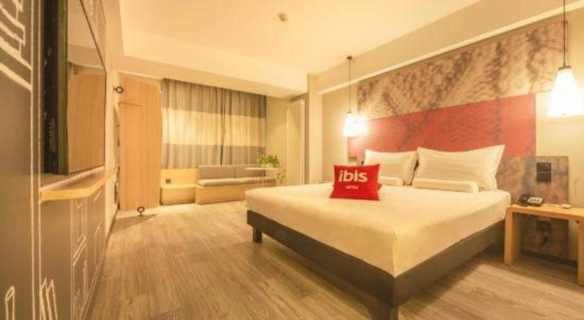 Ibis Shenyang North Station Exterior foto