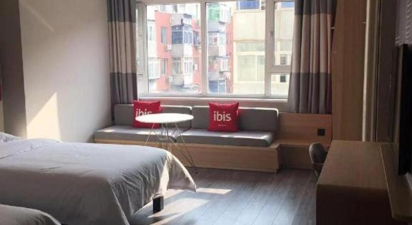 Ibis Shenyang North Station Exterior foto