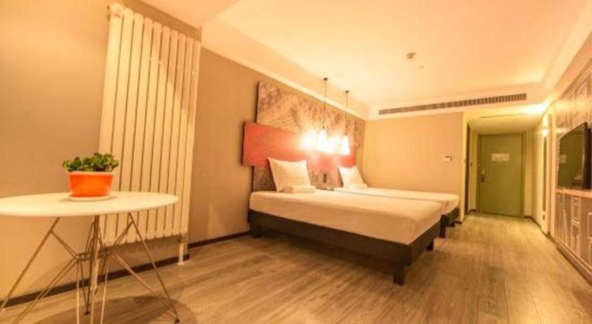Ibis Shenyang North Station Exterior foto