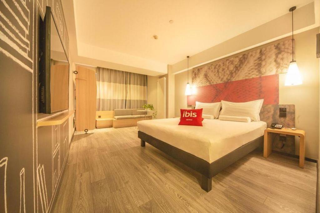 Ibis Shenyang North Station Exterior foto